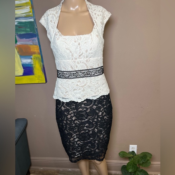 Jax Dresses & Skirts - Jax Women’s Dress Ivory and Black Size 8